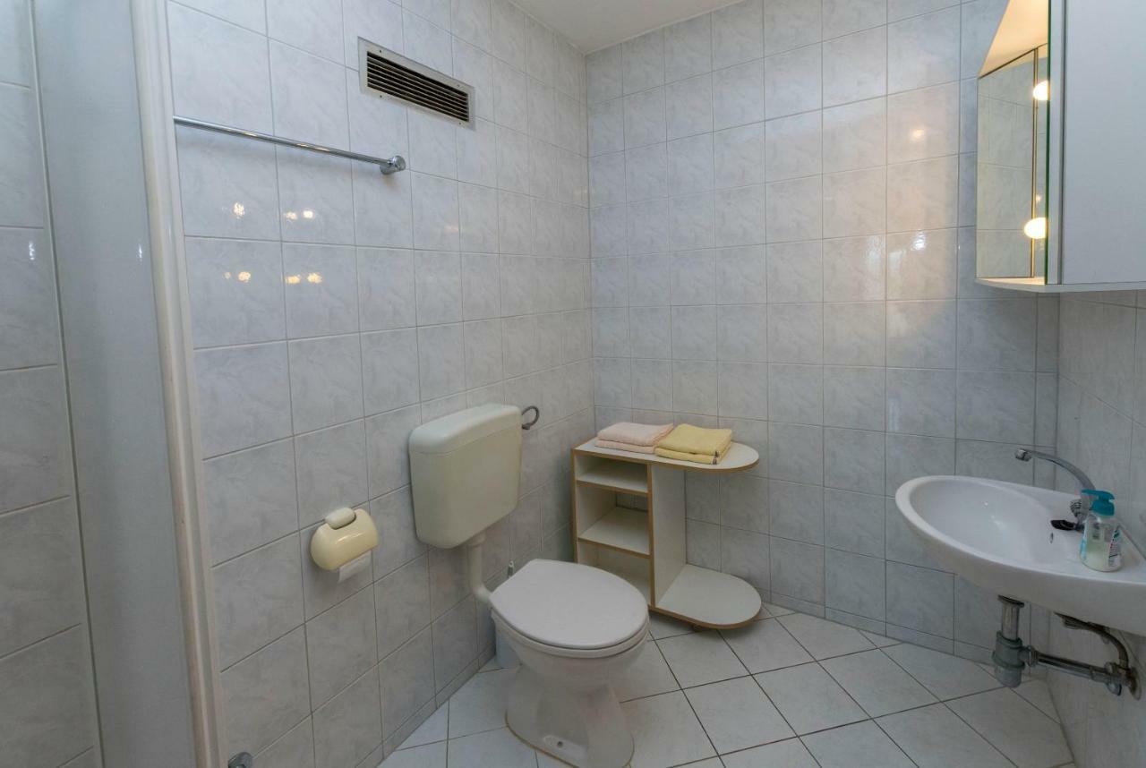 Apartments Jelka Primosten Luaran gambar