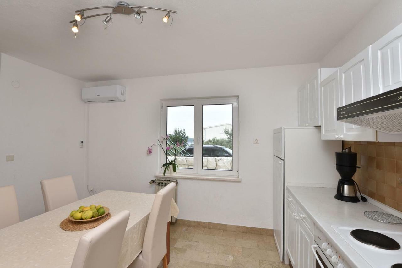 Apartments Jelka Primosten Luaran gambar
